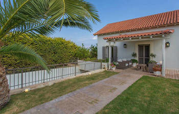 Guest house Varaba Markopoulo Mesogaias